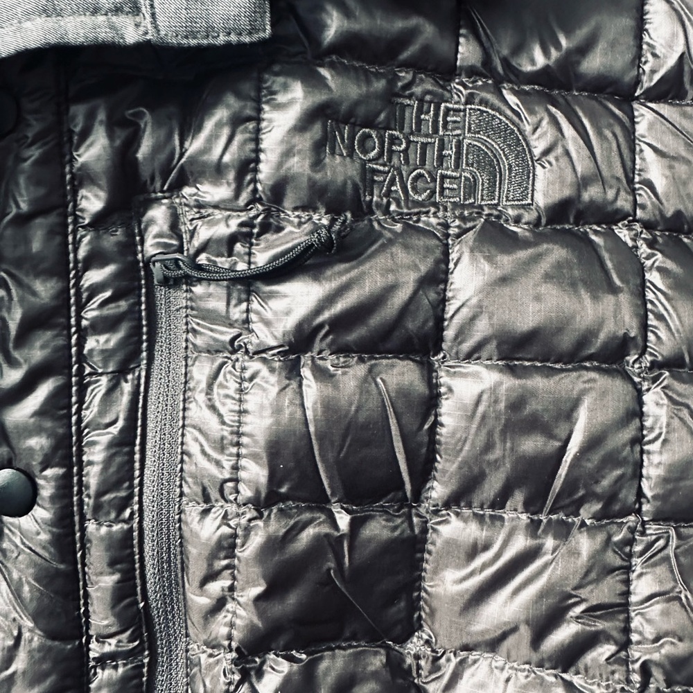 The North Face Dark Gray ThermoBall Puffer Jacket Mens Small NWOT - Picture 9 of 13